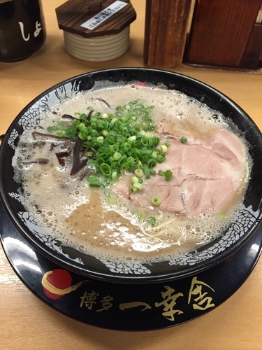 「ラーメン(替玉クーポン)」@博多一幸舎 総本店の写真