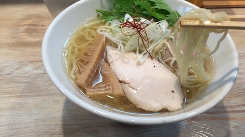 「味玉塩ラーメン(900円)」@麺屋 WILLOWの写真