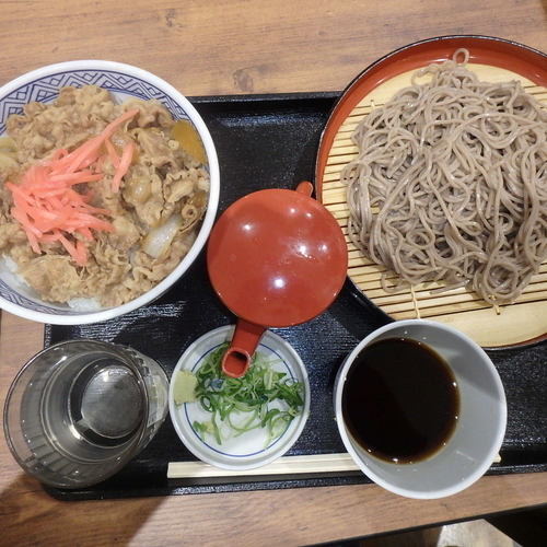 「牛丼とそばセット(770円)(もり)」@そば処 吉野家 イオンモール広島府中店の写真