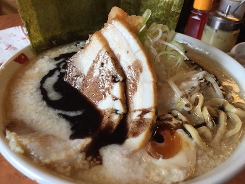 「背脂ック 950円 海苔 100円 半ライス 50円」@背脂らーめん 宮本 八日市場店の写真