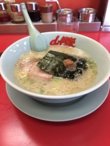 「朝らーめん 400円」@山岡家 越谷レイクタウン店の写真