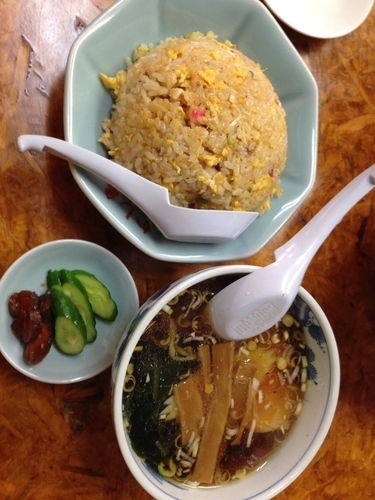「チャーハン半ラーメンセット」@かし亀の写真