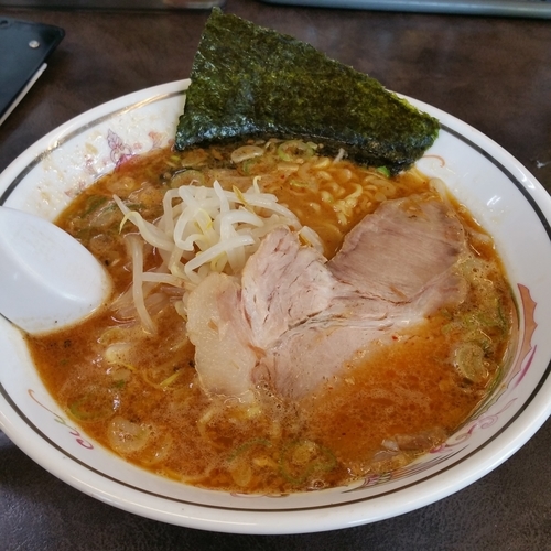 「ニンニクラーメン(７００円)」@ハルピンラーメン 下諏訪町役場前店の写真