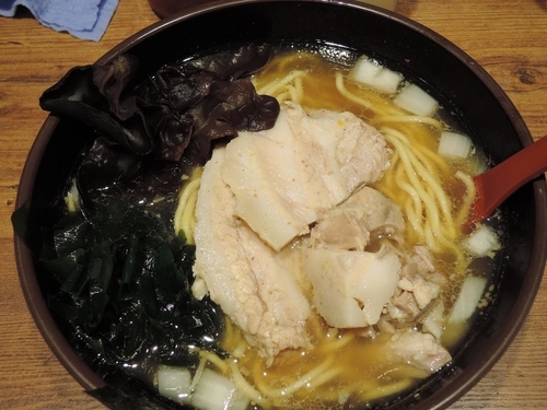 「源流ラーメン」@イレブンフーズ 源流 南品川店の写真