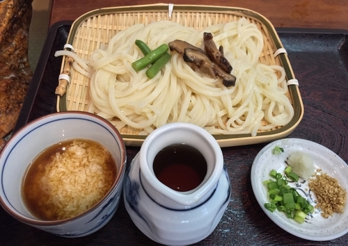 「とろろざるうどん(¥865)」@松島屋の写真