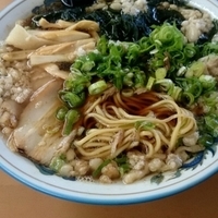 ラーメンワカメ入り　大盛り　７５０円
