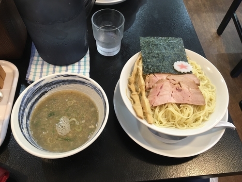 「煮干しつけ麺（大盛）」@まぐちゃんラーメンの写真