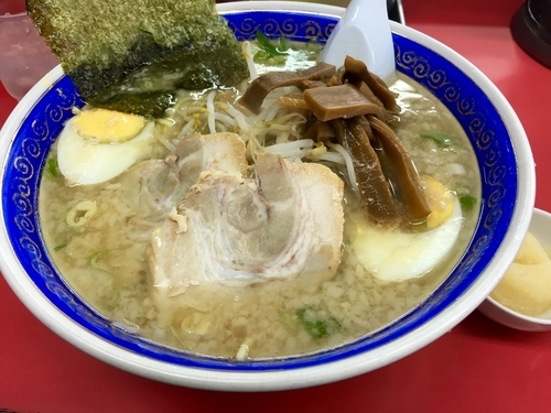 「ランチラーメン¥880 / ラーメン¥0(スタンプ使用)+ニンニ」@MURAYAMAホープ軒 本店の写真