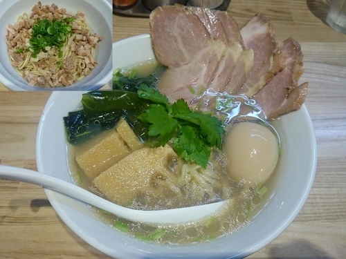 「全部入り貝塩らーめん￥1050＋貝油のあえそば￥200」@らーめん 改の写真