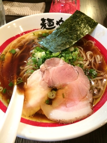 「醤油そば」@麺や でこの写真