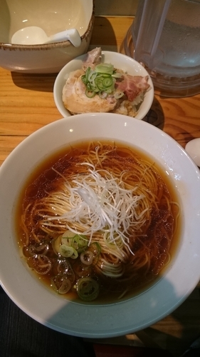 「朝らー定食 (醤油) 702円」@らーめん芝浜の写真