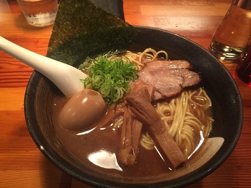 「濃厚魚介らーめん(中盛) 830円」@瞠 池袋店の写真