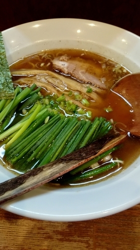 「正油ネギらーめん」@麺や 八雲の写真