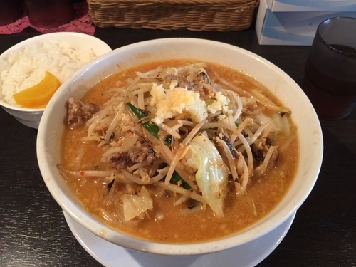 「味噌タンメン 800円+ランチ時ライス無料」@タンメン ニュータマヤの写真