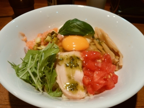 「【19.20日限定】冷製サーモンまぜめん」@寿製麺よしかわ 川越店の写真