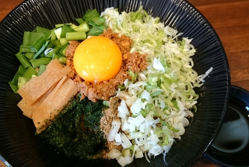 「味噌汁なし 800円＋にぼラー油（今だけ無料）」@麺や 蒼輝 AOIKAGAYAKIの写真