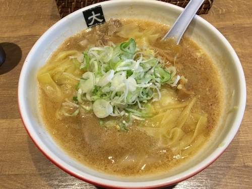 「味噌 大盛 ワンタントッピング」@大島の写真