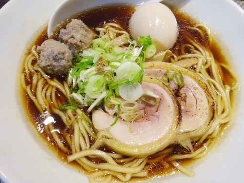 「比内地鶏の中華蕎麦 （醤油）　　1000円」@生粋 花のれんの写真