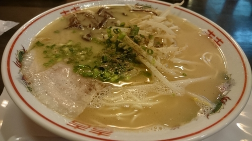 「豚骨らーめん」@くし揚げ 風 1号店の写真