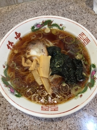 「ラーメン　490円」@ラーメン王 後楽本舗の写真