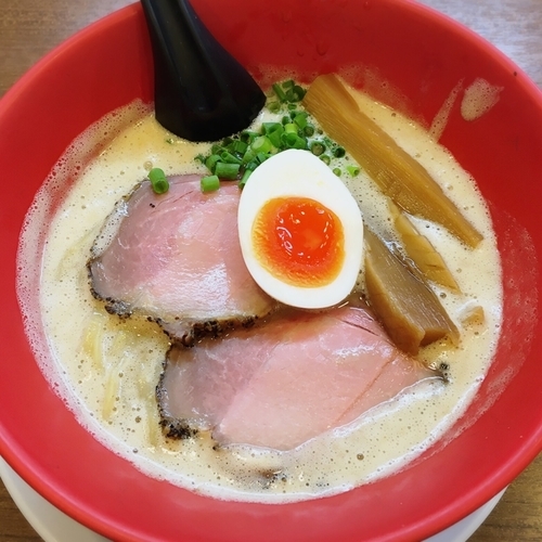 「濁とん塩ラーメン」@あいつのラーメン かたぐるま 本店の写真