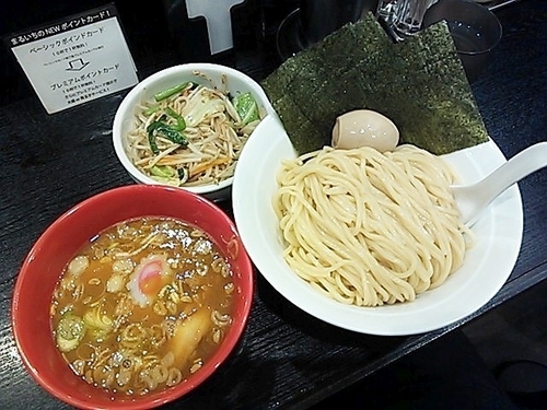 「特製つけ麺＋野菜」@大勝軒 まるいち 新宿店の写真