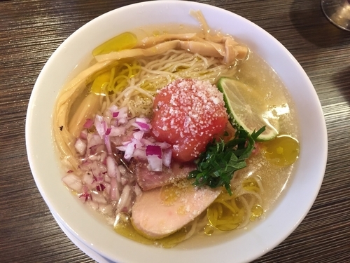 「【限定】冷しトマトの煮干しラーメンforイタリアン¥900」@らぁめん屋 カネキッチンの写真