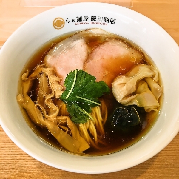 わんたん入り醤油らぁ麺