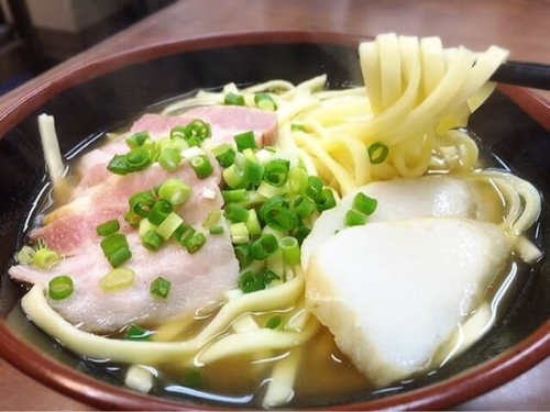 「沖縄そば(500円)」@うちなーすば ヤージ小の写真