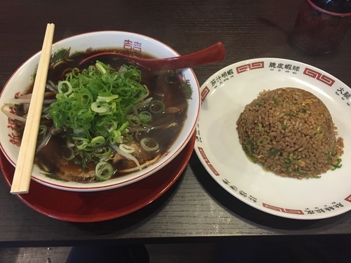 「中華そば（並）+焼き飯小  950円」@新福菜館 秋葉原店の写真