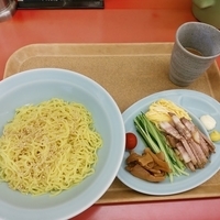 冷やし中華(並盛・160g・ゴマダレ)800円