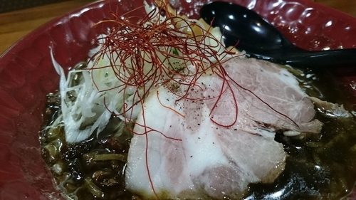 「黒味噌ラーメン８２０円」@黒味噌らーめん 初代けいすけ 品川店の写真