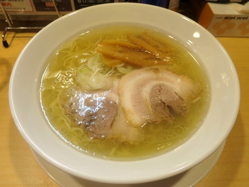 「塩らーめん ７７０円」@らーめんDINING れんげの写真