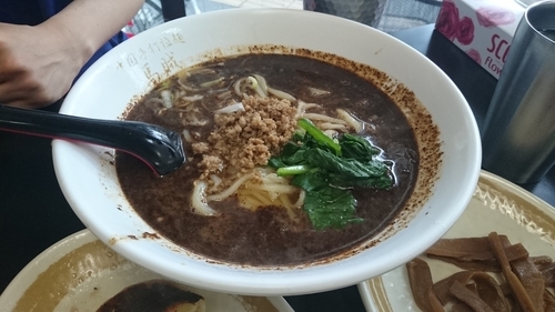 「担々麺（900円）」@中国手打拉麺 馬賊 日暮里店の写真
