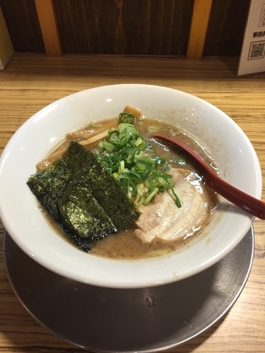 「和風豚骨ラーメン」@濃厚豚骨ラーメン専門 濃厚軍団 山之手店の写真