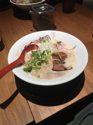 「鳥白湯」@麺屋 甚八の写真