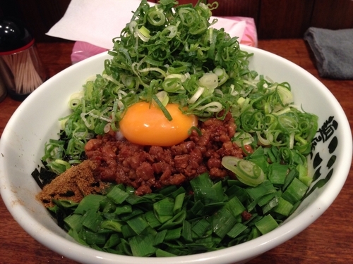 「九条ネギ増し台湾混ぜそば」@麺屋こころ 六角橋店の写真