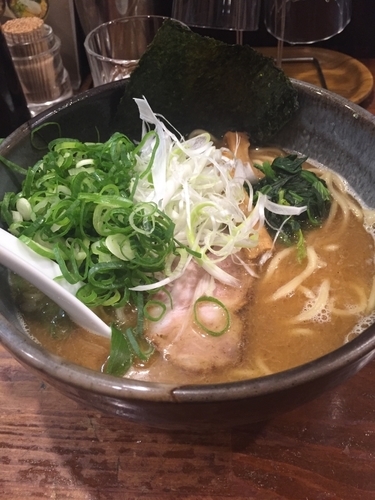 「鐙ラーメン」@麺や 鐙 本店の写真