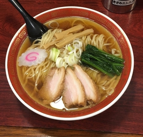 「醤油らーめん(大盛りサービス)700円」@豚骨醤油ラーメン 中山堂の写真