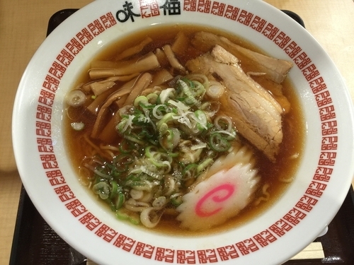 「煮干し味スープラーメン」@味福 談合坂SA店の写真