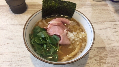 「気まぐれ限定 : 秋刀魚節の中華そば」@中華そば 四つ葉の写真