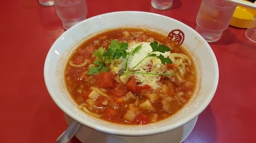 「トマトらーめん」@珍來 取手店の写真