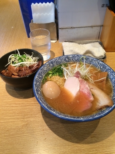 「特製濃厚魚介らーめん」@麺屋 一燈の写真