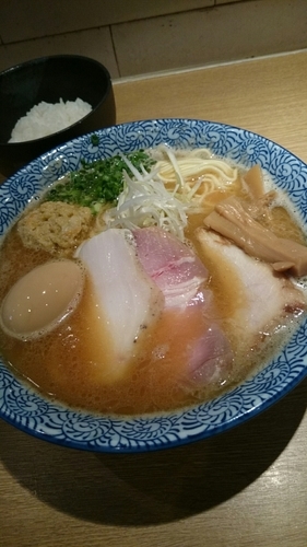 「特製濃厚魚介らーめん  ９８０円」@麺屋 一燈の写真