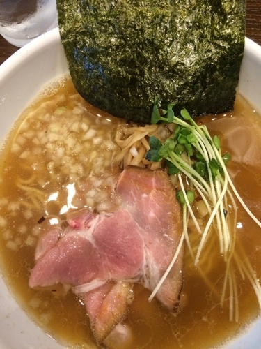 「端麗煮干し醤油そば」@自家製麺 まかないへきるの写真