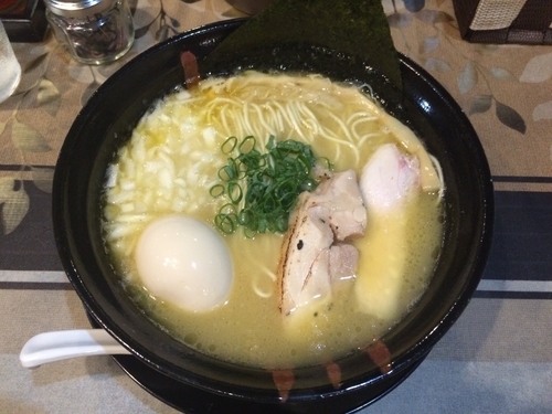 「濃厚鶏そば（塩）＋味玉」@麺童 豊香の写真