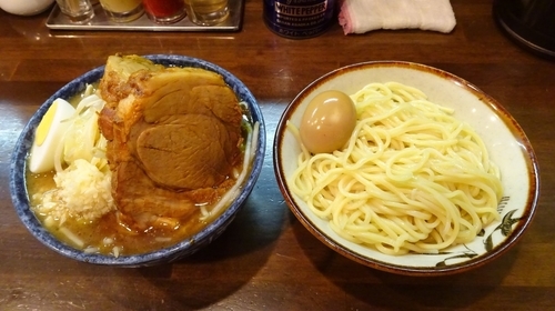 「もり野菜（850円）＋味付たまご（120円）ニンニク」@東池袋大勝軒 八王子店の写真