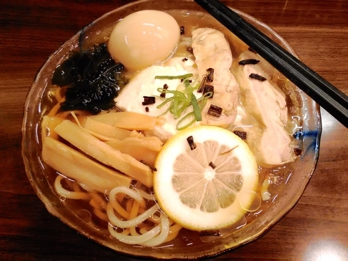 「夏季限定 貝出汁の冷やしラーメン」@三竹製麺所の写真