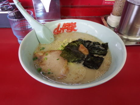 「朝ラーメン」@ラーメン山岡家 新道店の写真