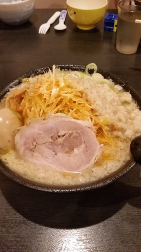 「辛ネギラーメン750円」@とんこつらーめん もん吉の写真